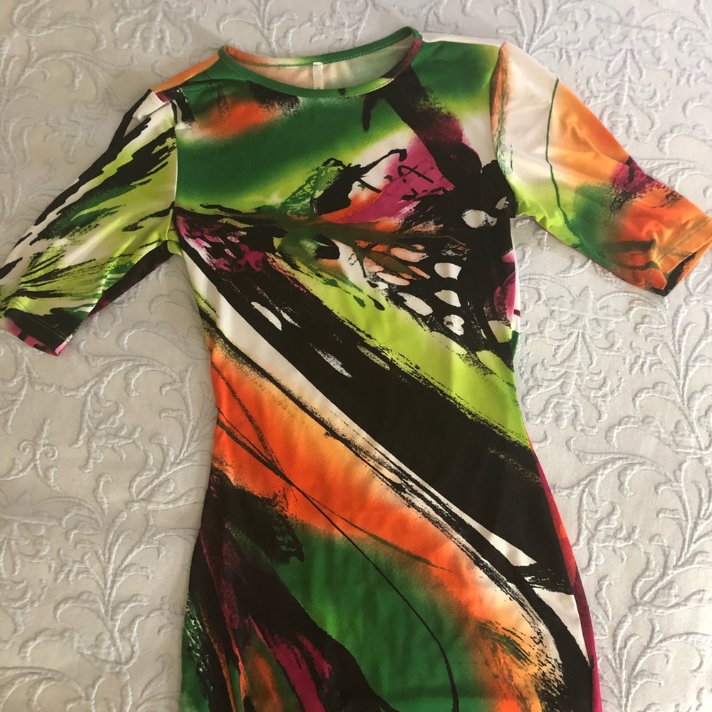 Dress - Picture 3 of 4